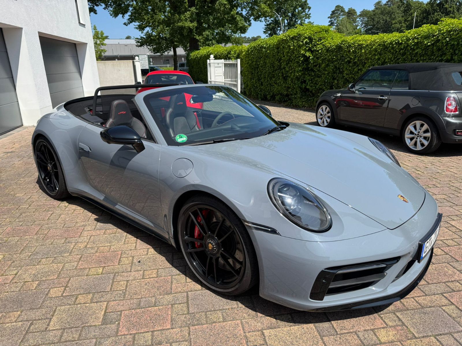 Porsche GTS; Cabrio; NP 208.000; Burmester uvm.