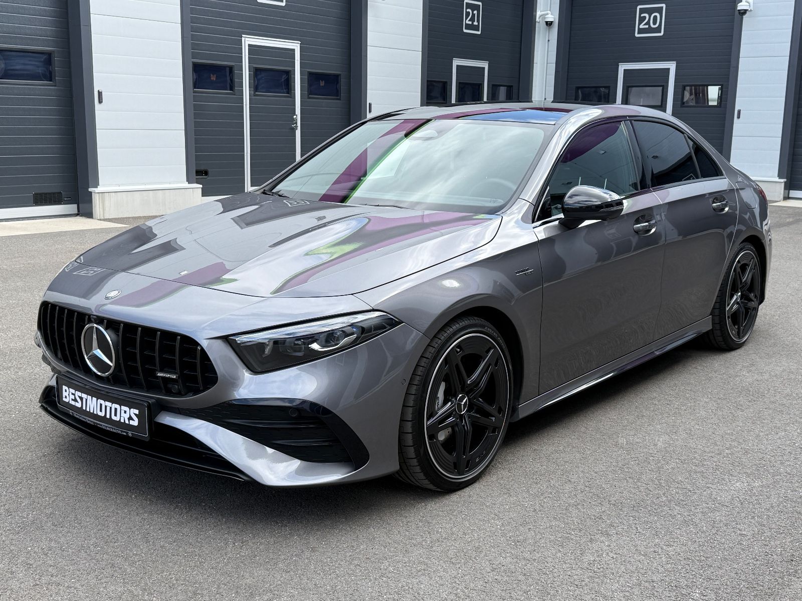 Mercedes-Benz A 35 AMG - Samsaru's Car Outlet