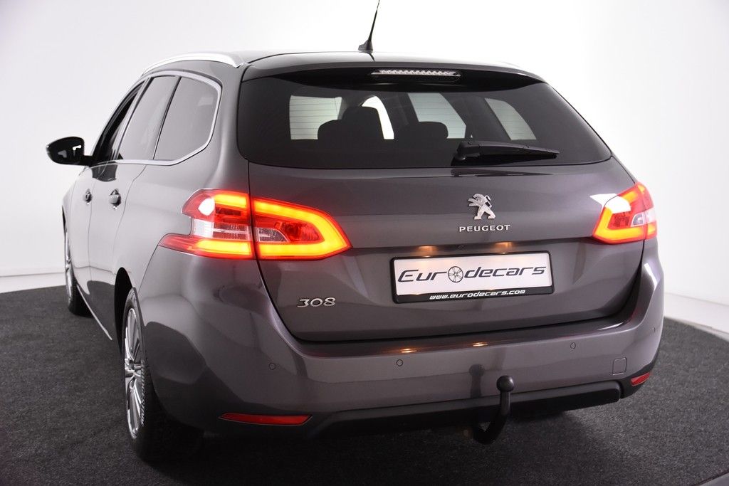Peugeot 308 SW Allure 130 - Samsaru's Car Outlet