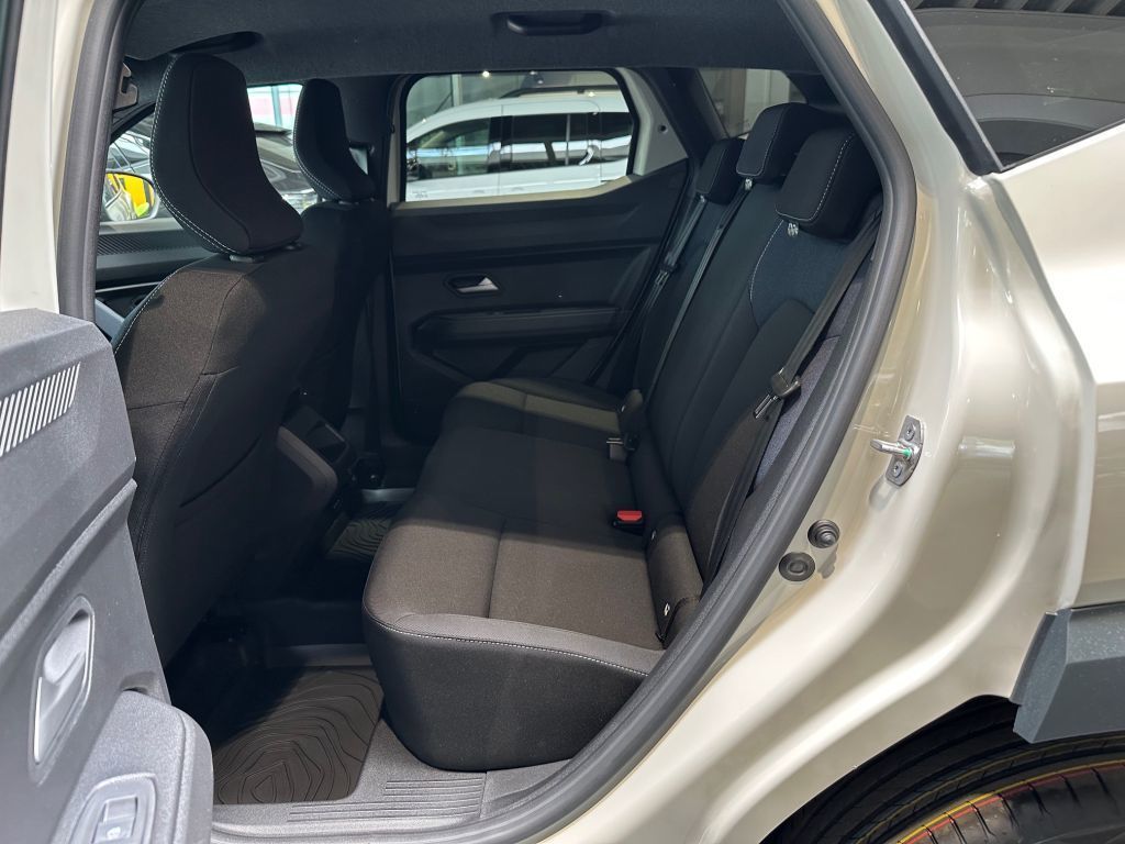 Dacia Duster Journey TCe 130 PS - Samsaru's Car Outlet