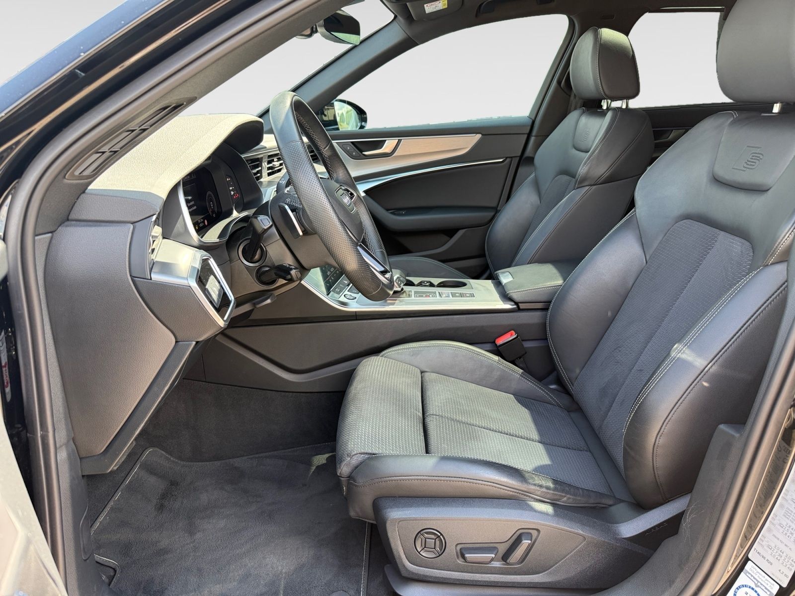 Audi A6 Avant 3.0 TDI quattro S-line sport AHK Pano 3
