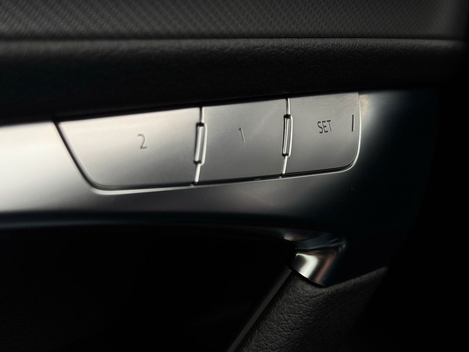Audi A6 Avant 50 TDI quattro Sport - Samsaru's Car Outlet