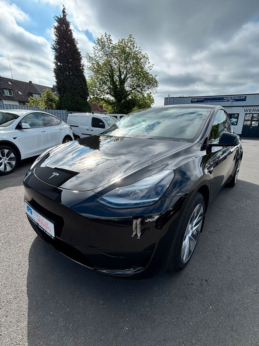Tesla Model Y Basis RWD # black # AHK # MWST.