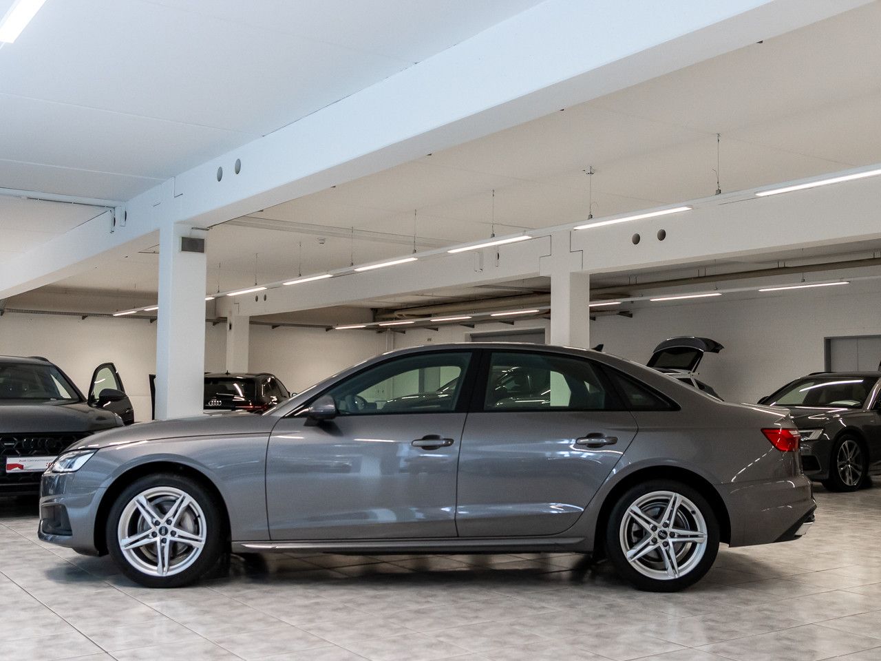 Audi A4 Limousine 40 TDI advanced - Samsaru's Car Outlet