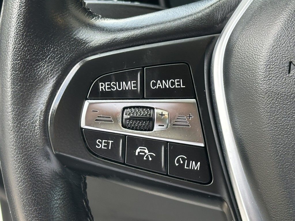 BMW 330 e Touring Aut Advantage - Samsaru's Car Outlet