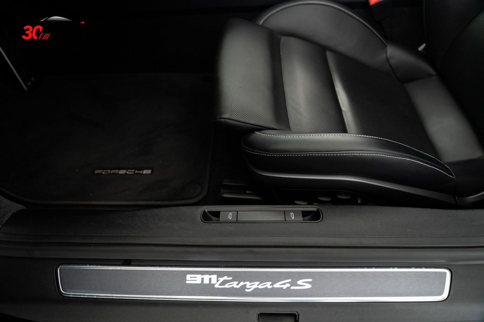 Porsche 992 .1 Targa 4S SportDesign Lift Matrix HAL Inno