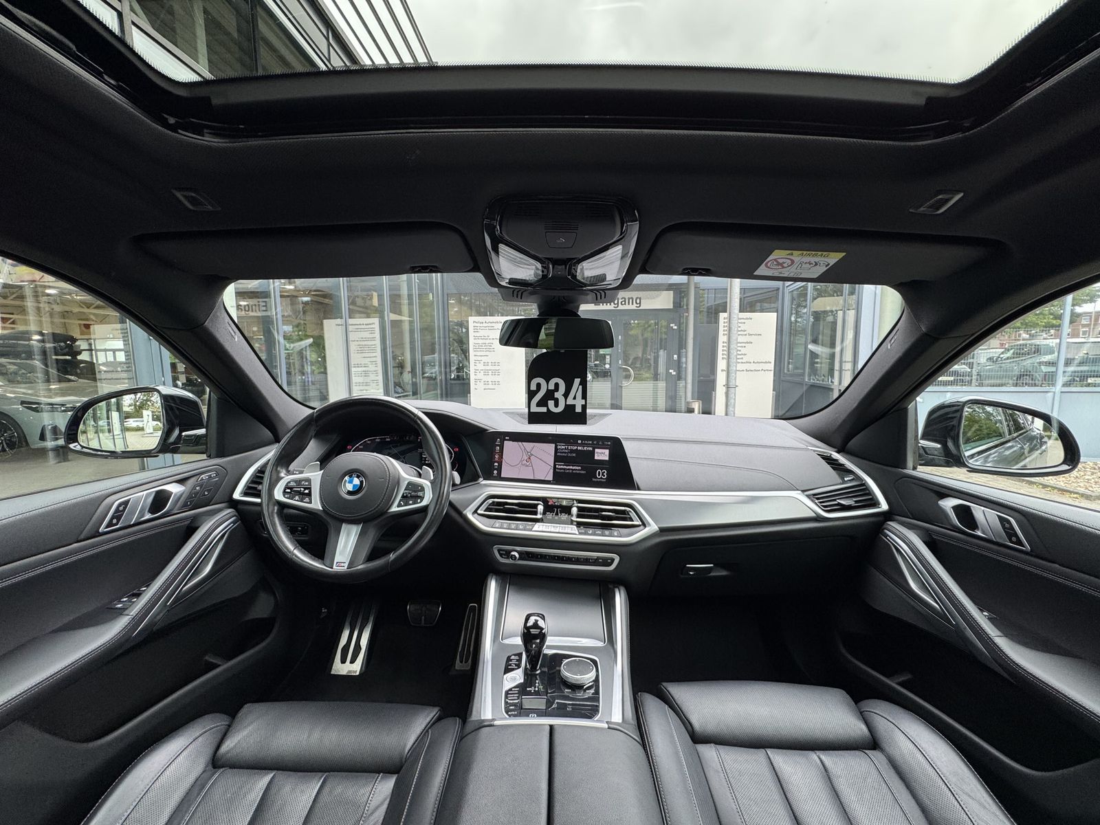 BMW X6 xDrive30d M Sport AHK PANO LASER Sitzklima