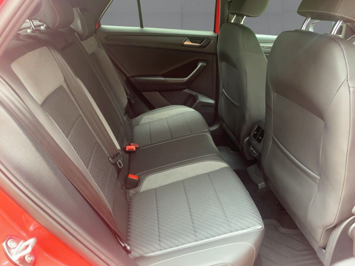 Volkswagen T-Roc 2.0 TDI DSG R-LINE - Samsaru's Car Outlet