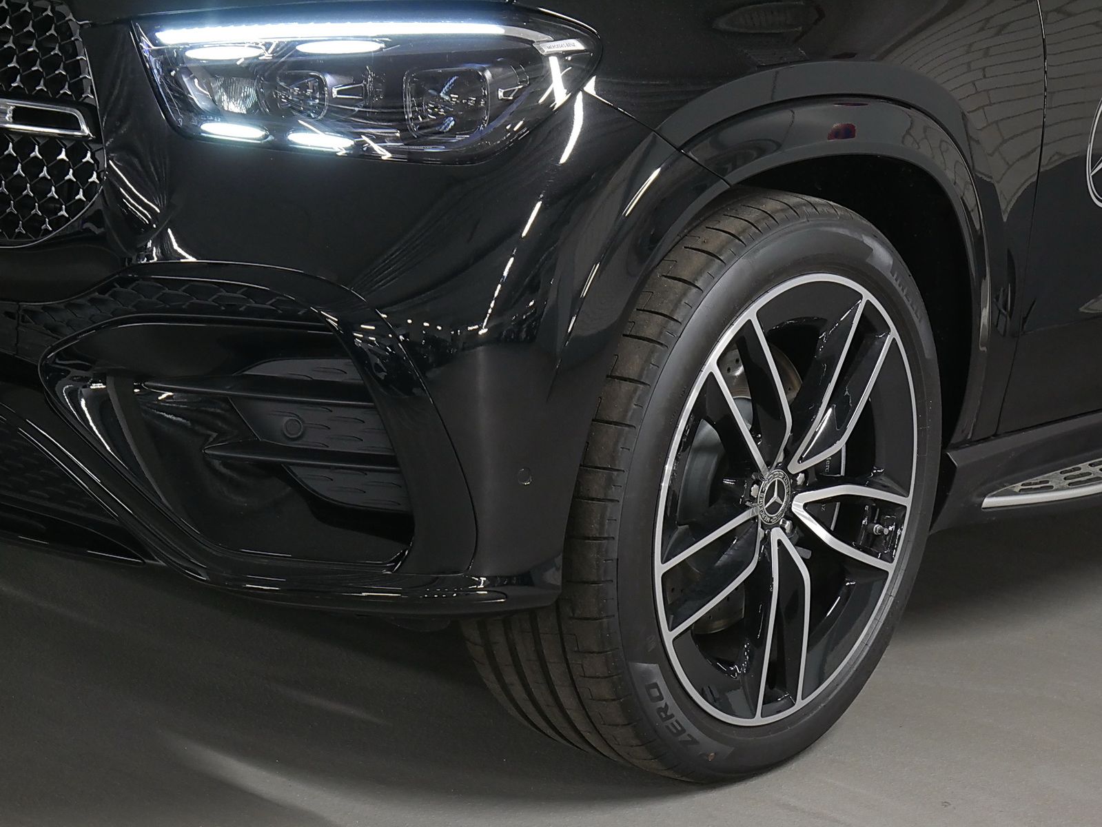 Mercedes-Benz GLE 450 d 4MATIC AMG MBUX Burm MBeam Night LED