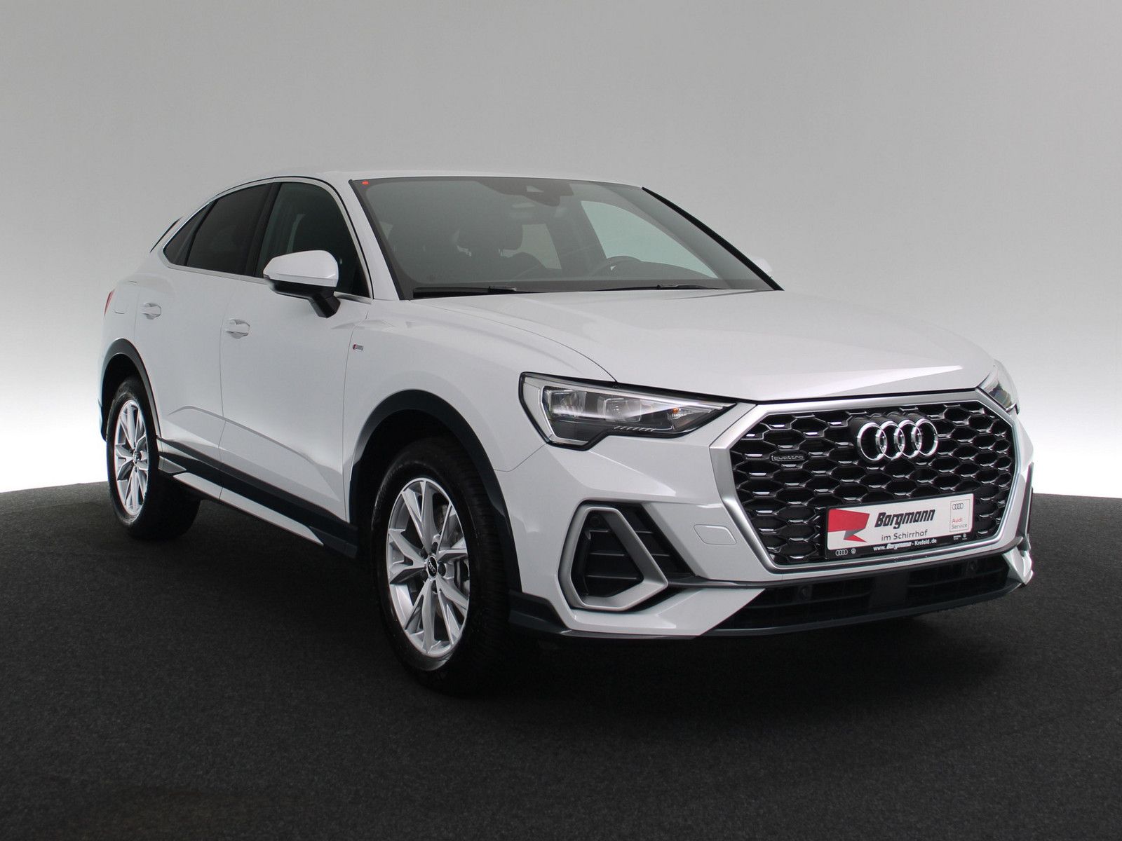 Audi Q3 Sportback 40 TFSI quattro S line - Samsaru's Car Outlet