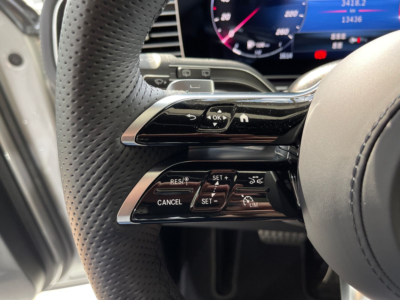 Mercedes-Benz GLE 450 AMG GLE 450 d 4Matic*ActiveBodyControl*7