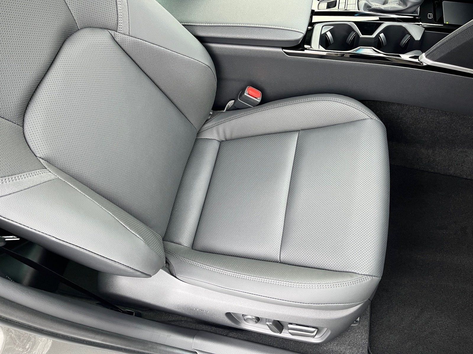 Toyota Camry 2.5 Hybrid Executive JBL*Headup*360°Kamera