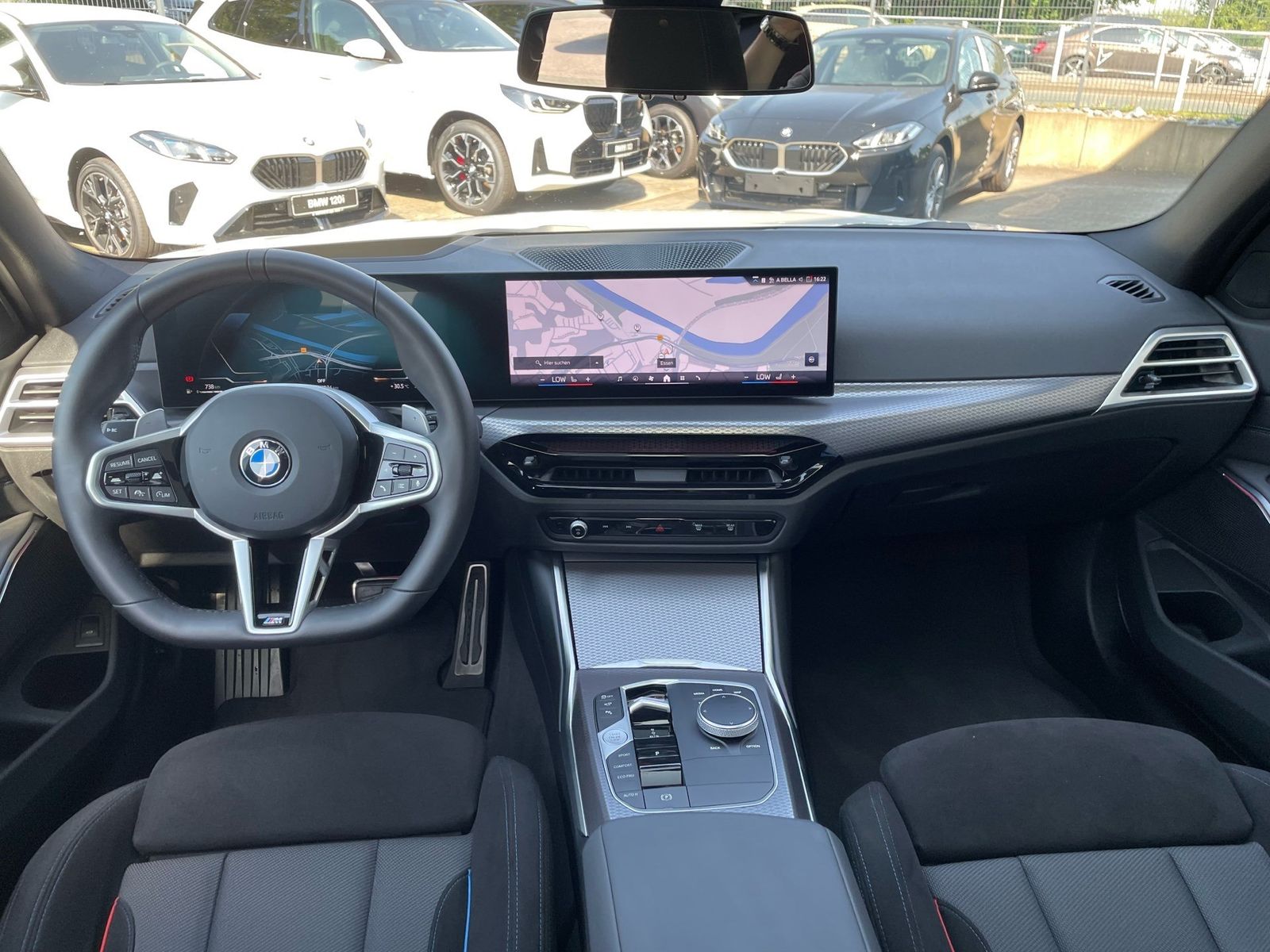 BMW 320d Touring M Sport || Pano Head-Up HiFi 360°