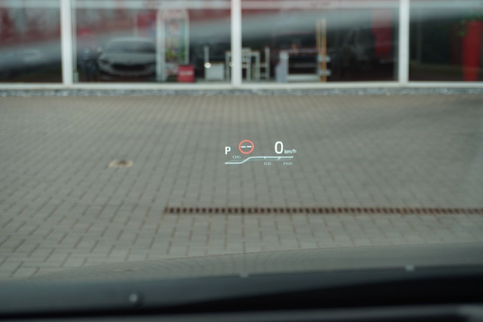Toyota Corolla 2.0 Hybrid Lounge - Samsaru's Car Outlet