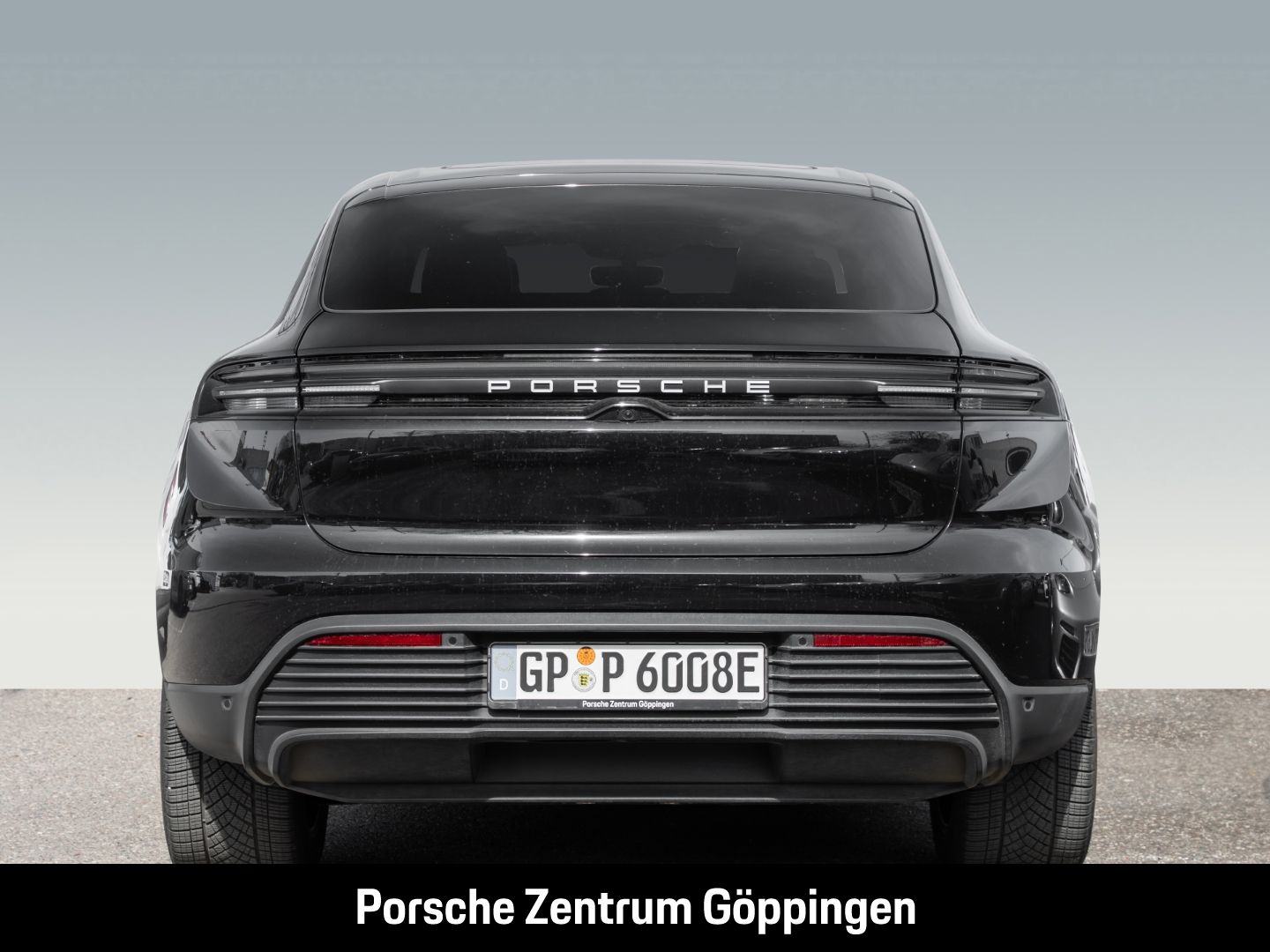 Porsche Macan 4 BOSE InnoDrive LED-Matrix Panoramadach