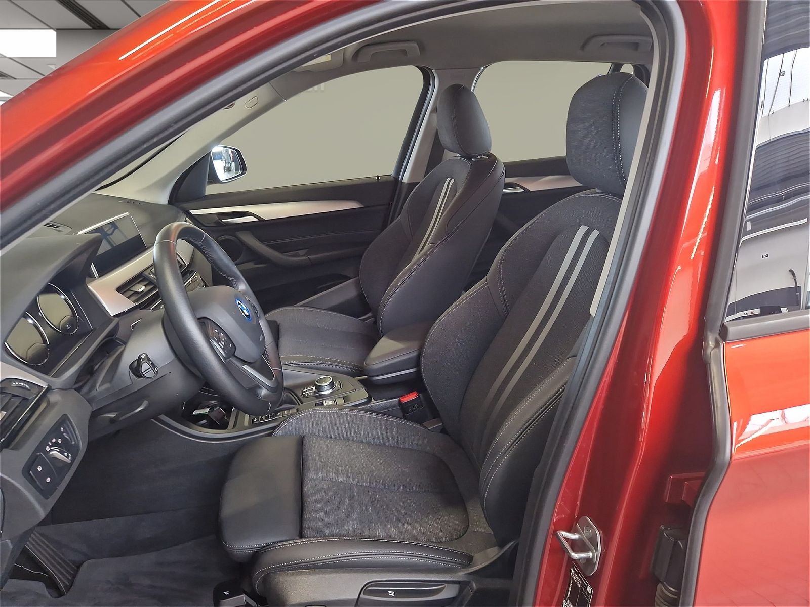 BMW X1 xDrive25e - Samsaru's Car Outlet