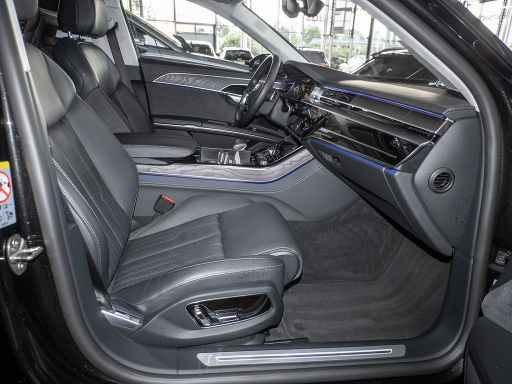 Audi A8 60 TFSI e L quattro - Samsaru's Car Outlet