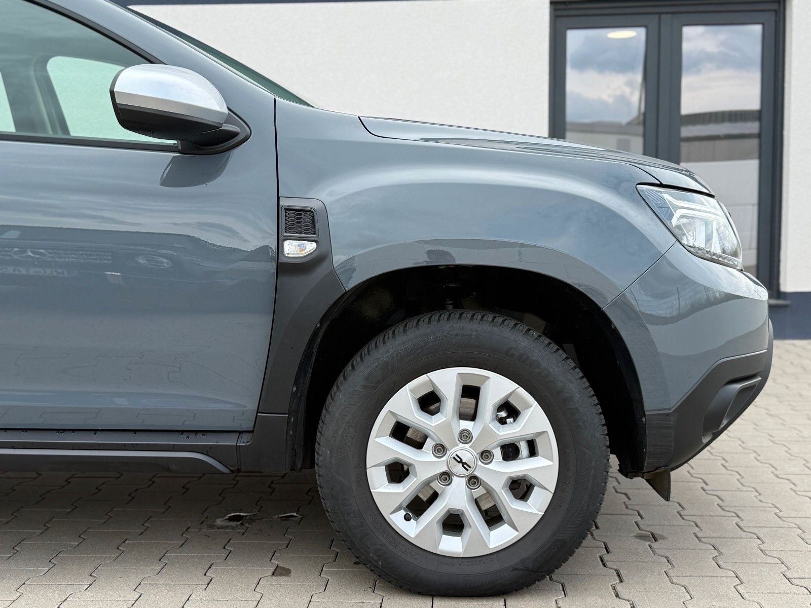 Dacia Duster II Expression 4WD - Samsaru's Car Outlet