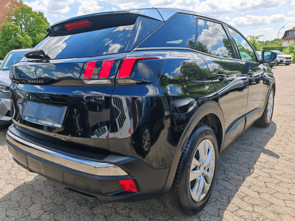 Peugeot 3008 PureTech 130 EAT8 - Samsaru's Car Outlet