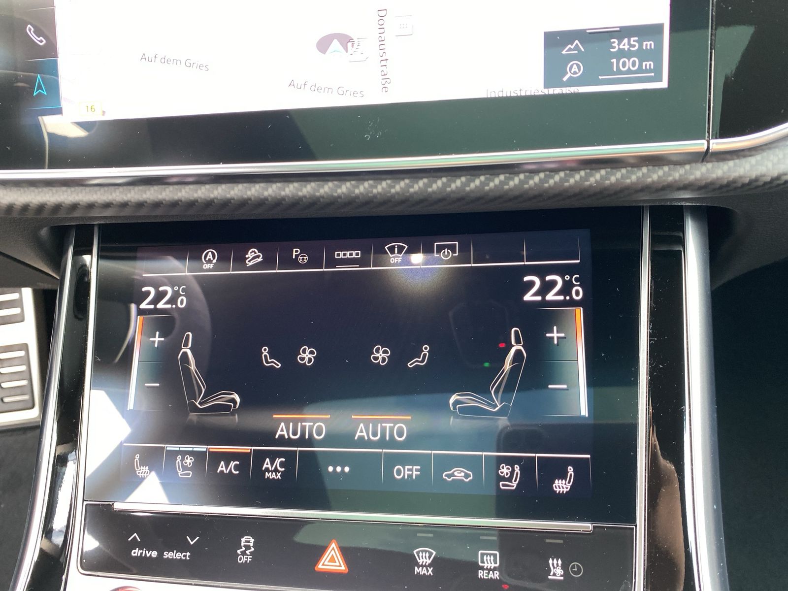 Audi RS Q8 SUV tiptr. PANO Stdhzg Vmax305 HUD 23´