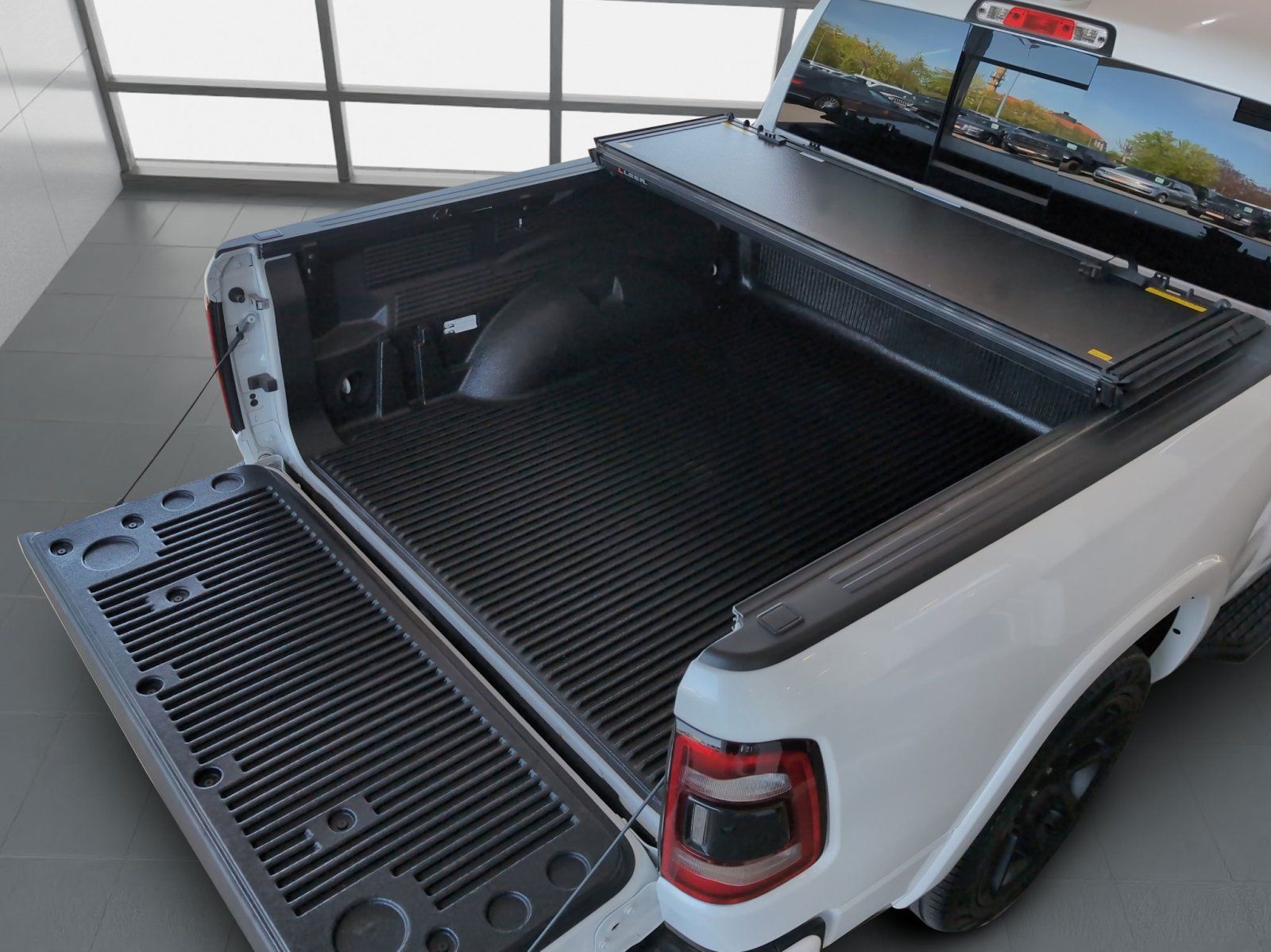 Dodge  1500 5.7 V8 HEMI Laie/1.Hd/LPG/AHK/Rollo