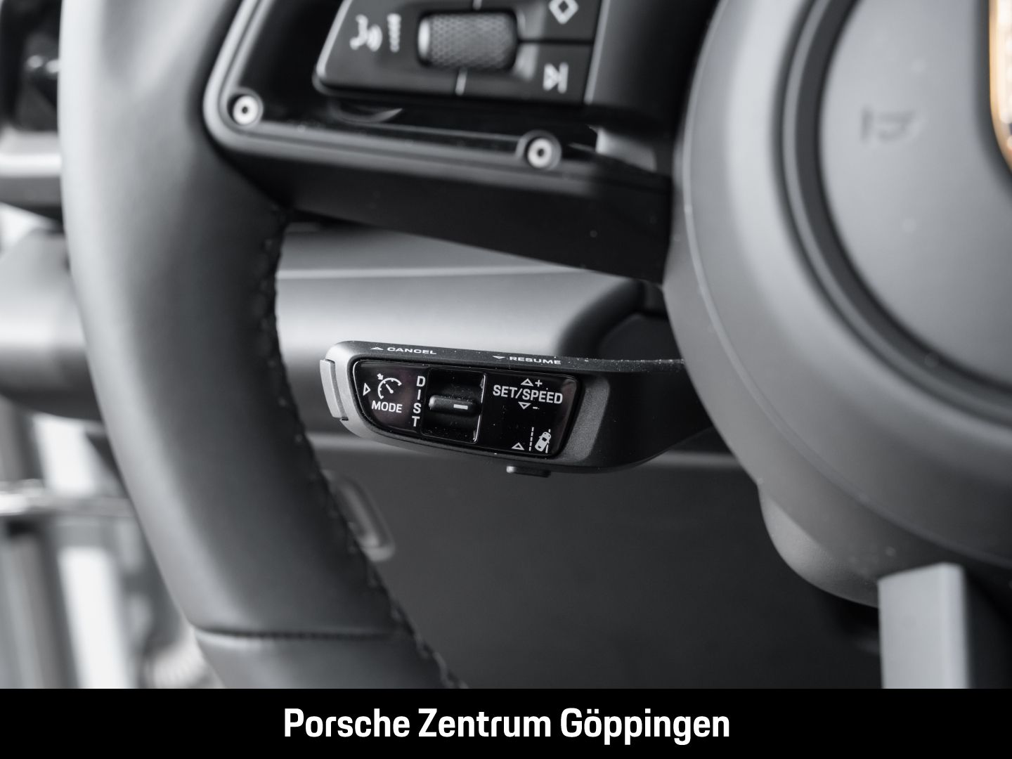 Porsche Macan 4S BOSE LED-Matrix Panorama Surround-View