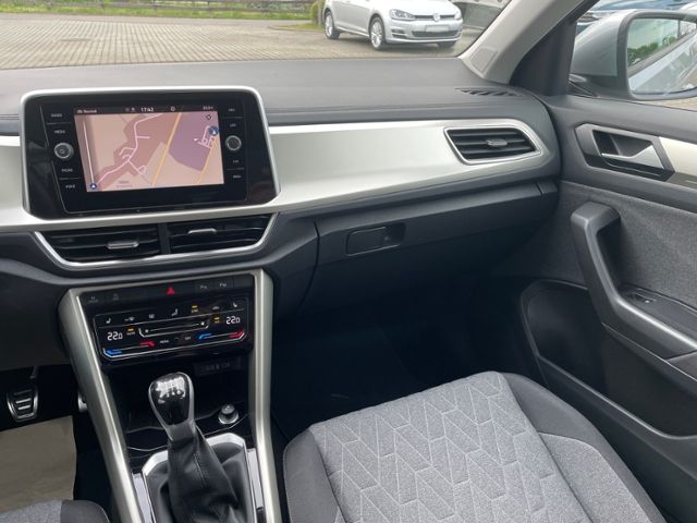 Volkswagen T-Roc MOVE 1.0 TSI - Samsaru's Car Outlet