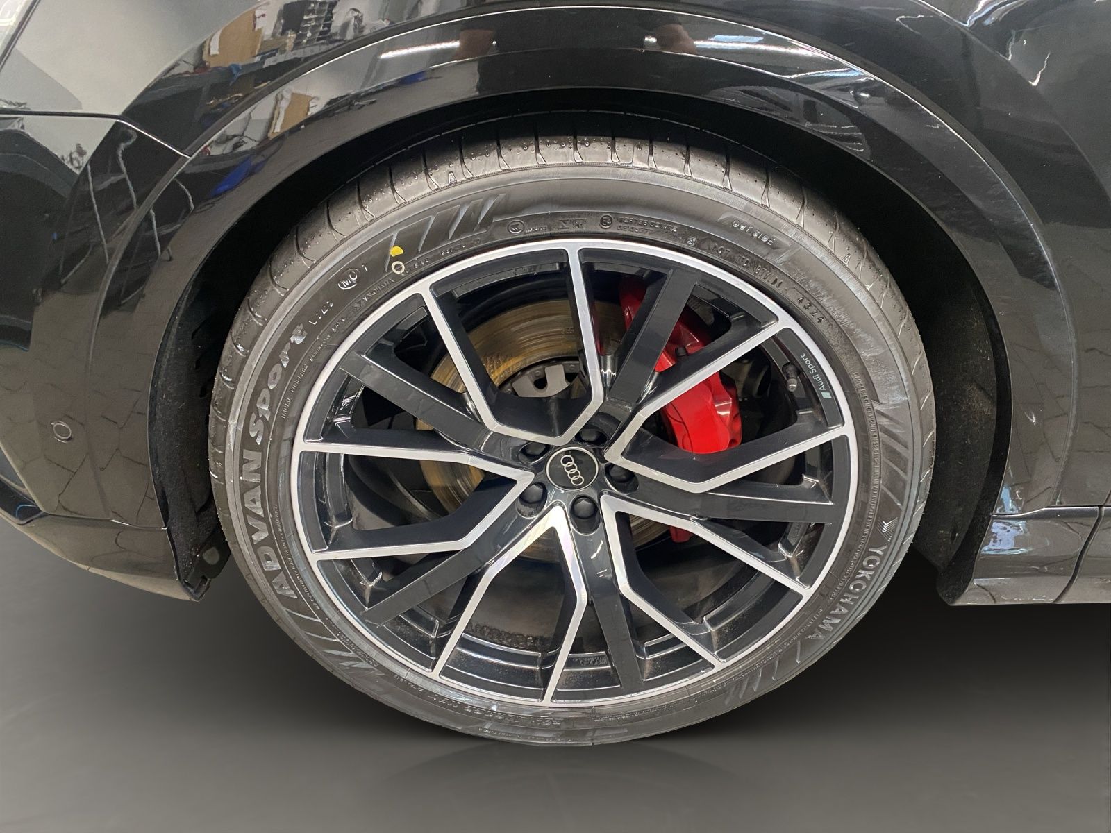 Audi Q8 55 3.0 TFSI quattro competition plus S-line - Samsaru's Car Outlet