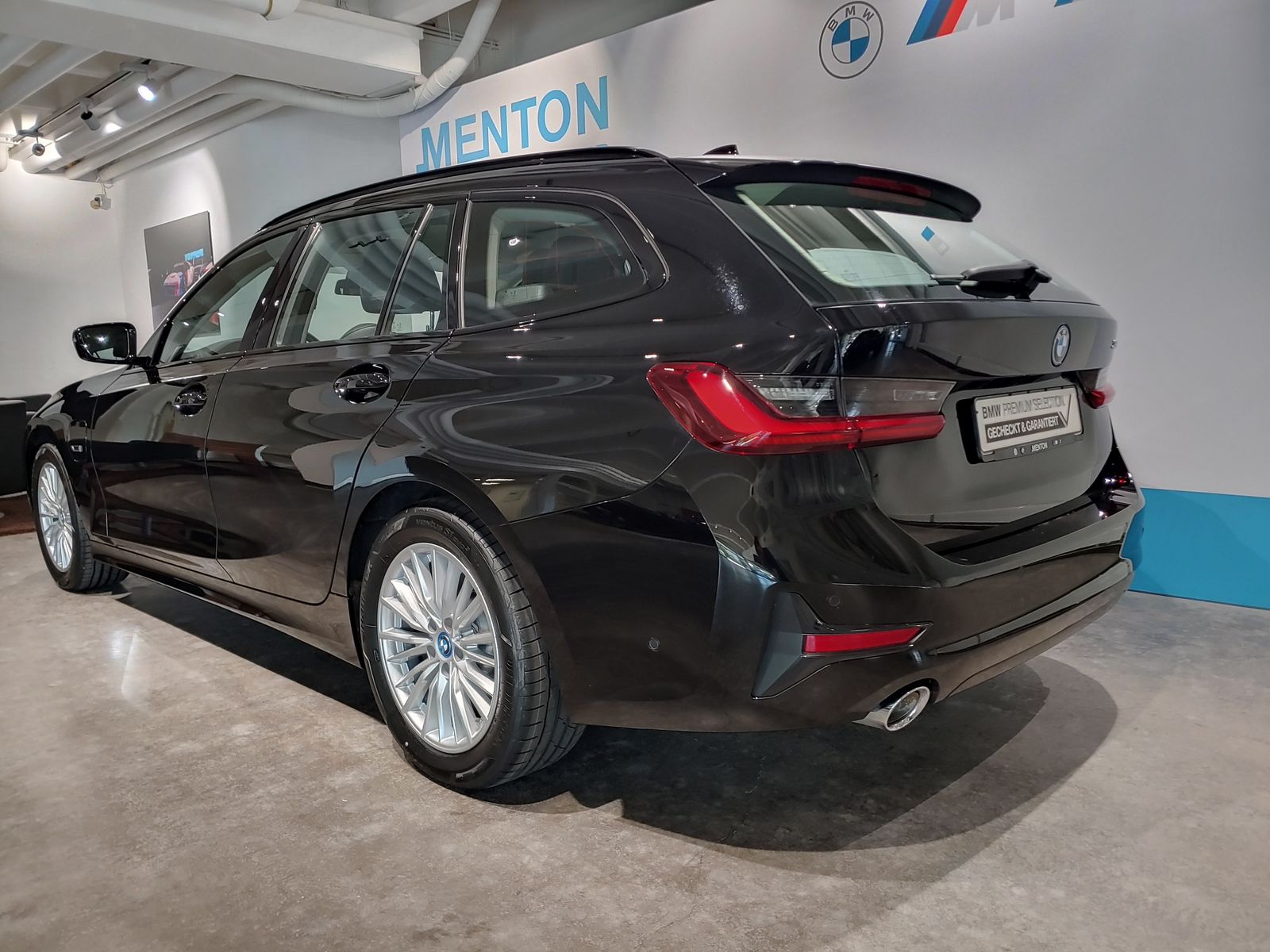 BMW 320e Sport Line - Samsaru's Car Outlet