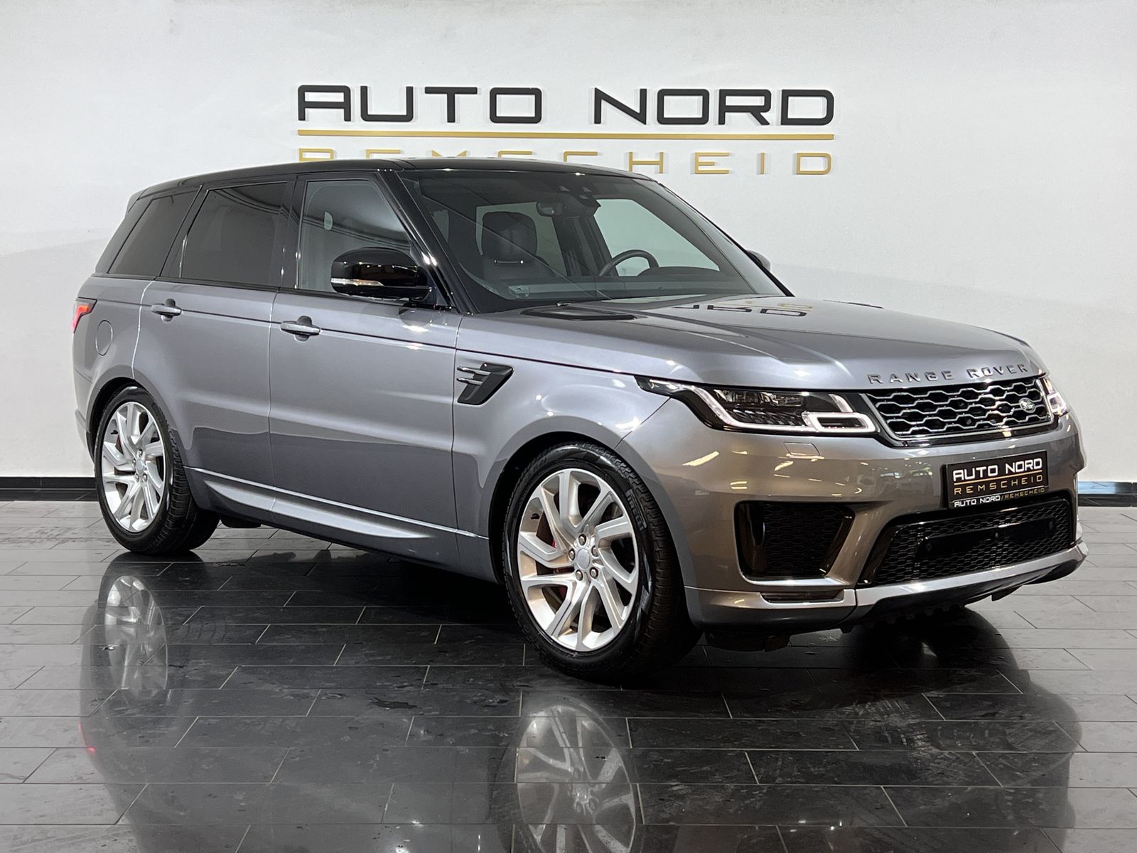 Range Rover Sport D350 HSE Dynamic - Samsaru's Car Outlet