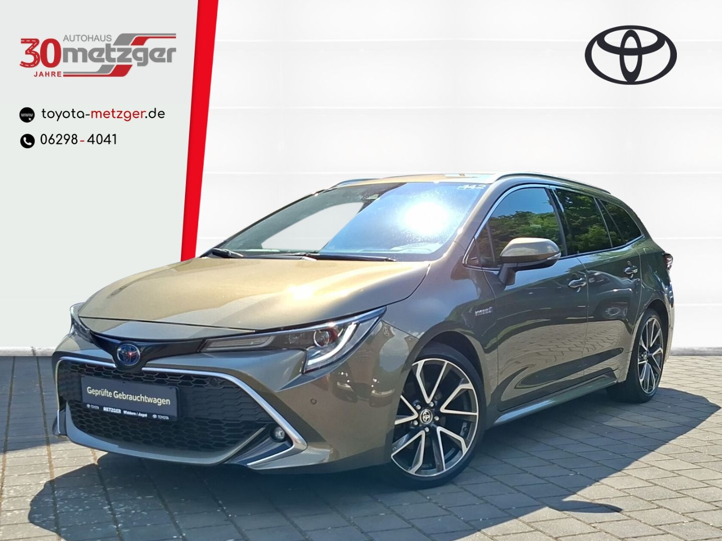 Toyota Corolla Touring Sports 2.0 Hybrid Lounge - Samsaru's Car Outlet