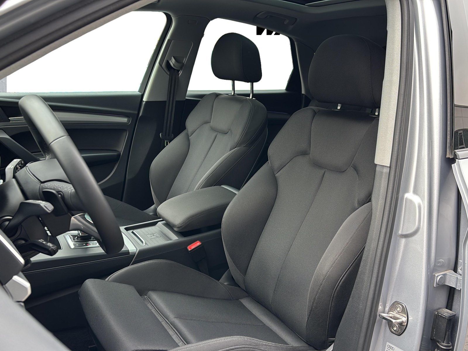Audi Q5 2.0 TDI QUATTRO S LINE*NAVI*AHK*KAMERA*PANO-D