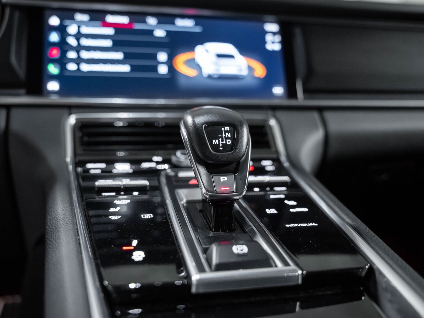 Porsche Panamera 4 E-Hybrid Platinum Edition HeadUp