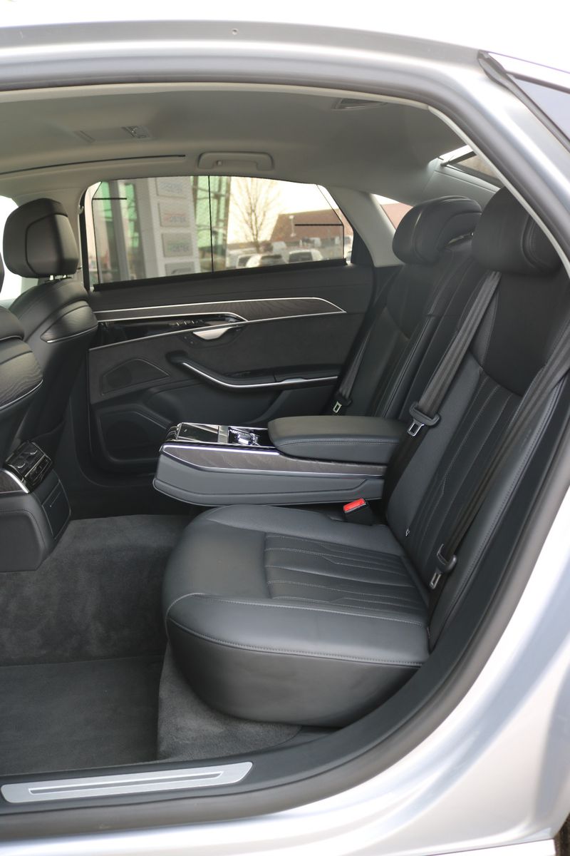 Audi A8 L 50 TDI quattro Lang - Samsaru's Car Outlet