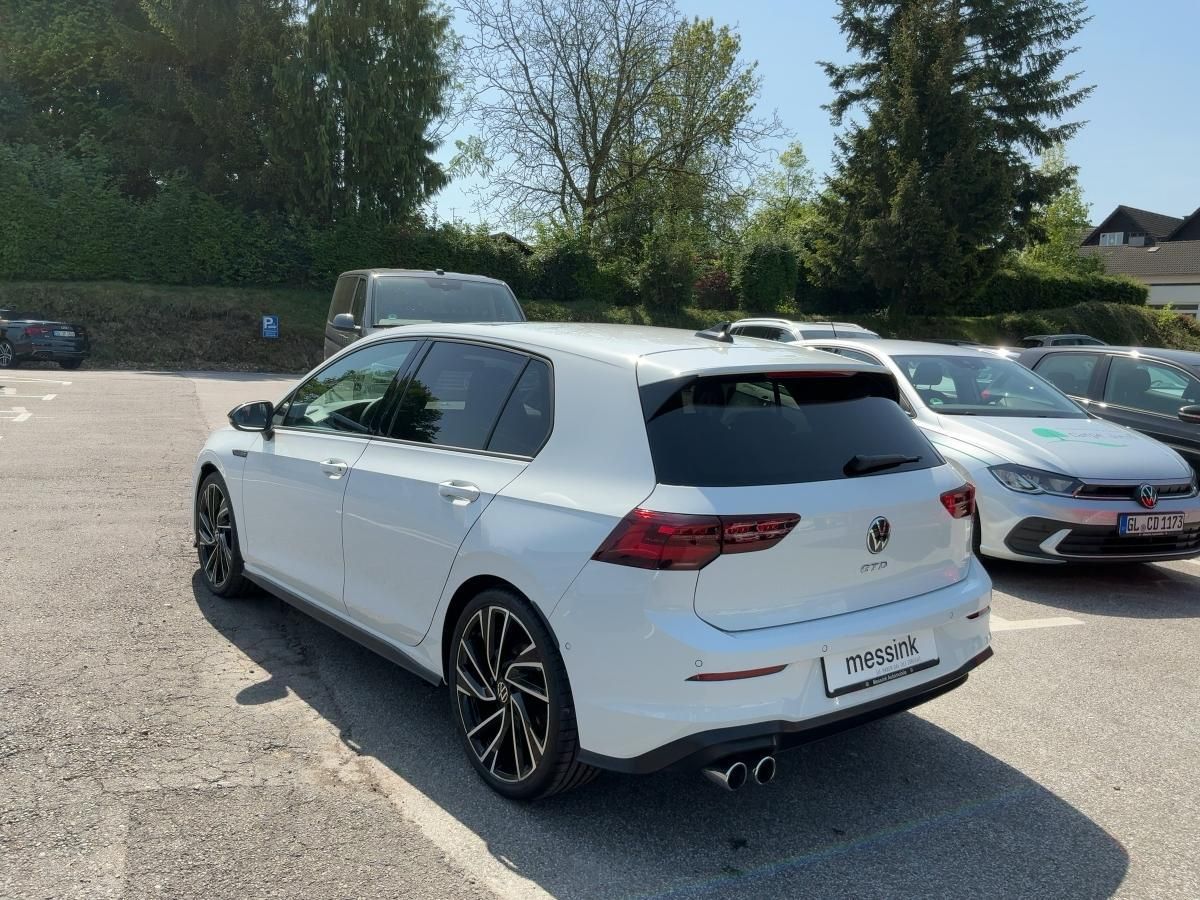 Volkswagen Golf VIII 2.0 TDI GTD - Samsaru's Car Outlet