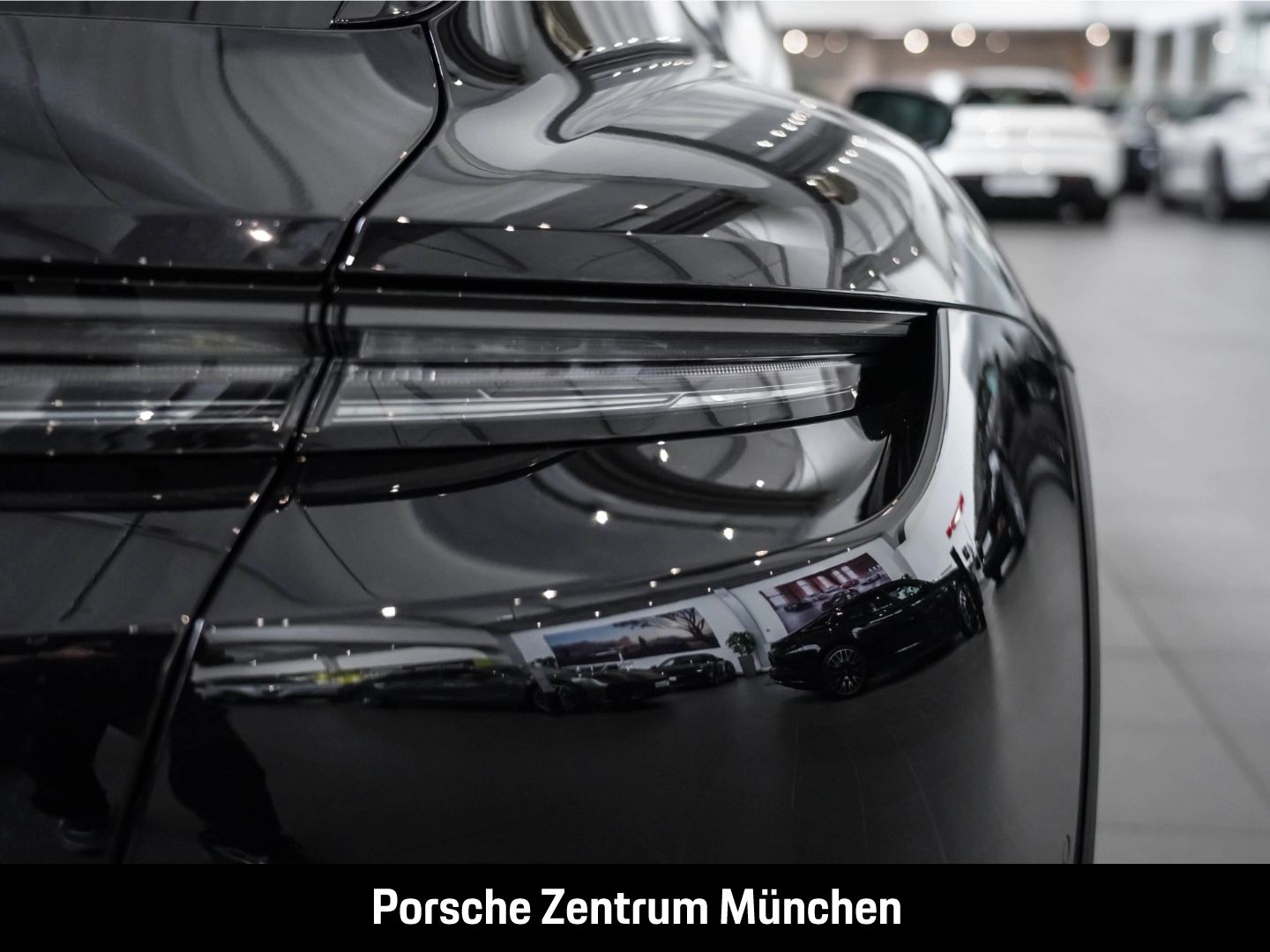 Porsche Taycan 4S Cross Turismo InnoDrive Surround-View