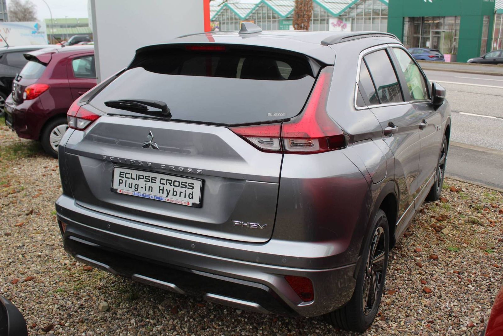 Mitsubishi Eclipse Cross Plug-In-Hybrid'Plus'mit Select-Pak