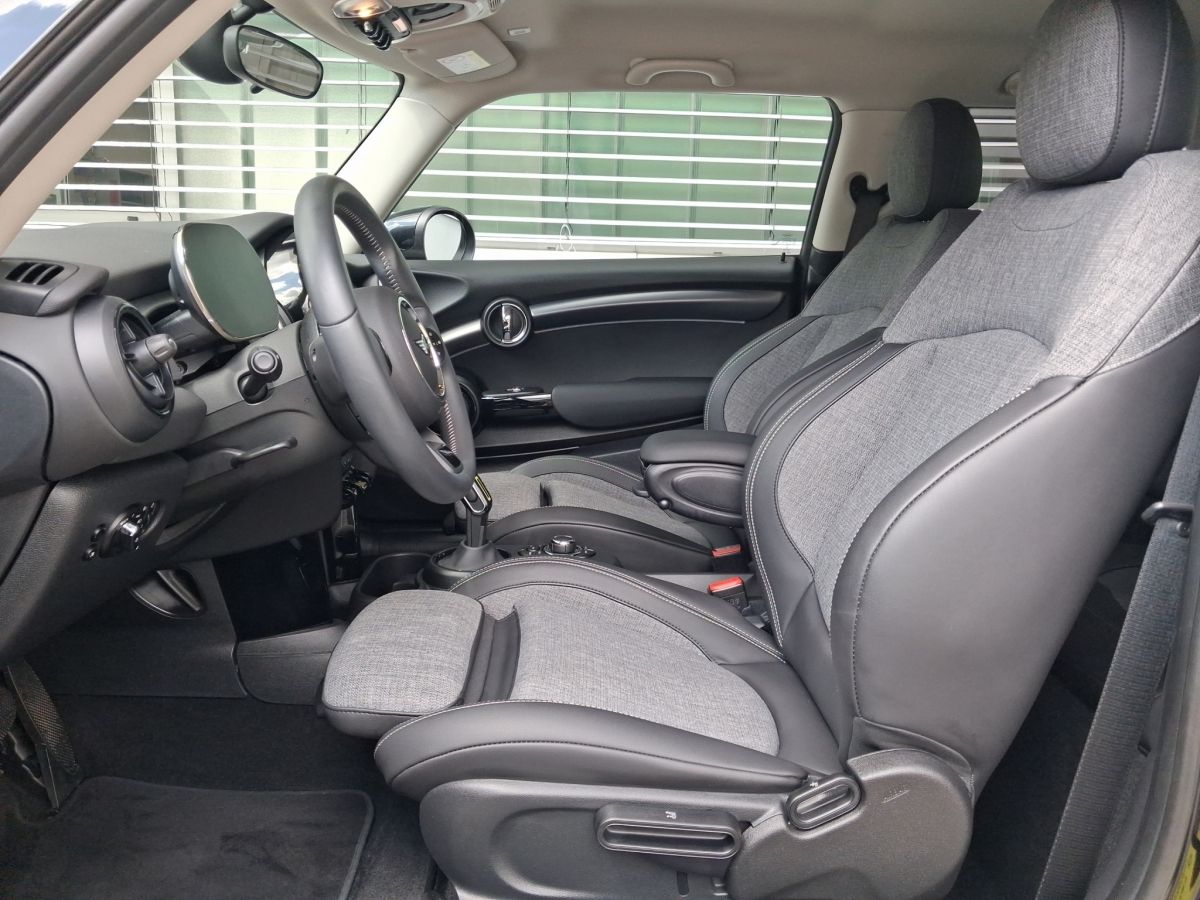 MINI Cooper SE 3-Türer - Samsaru's Car Outlet