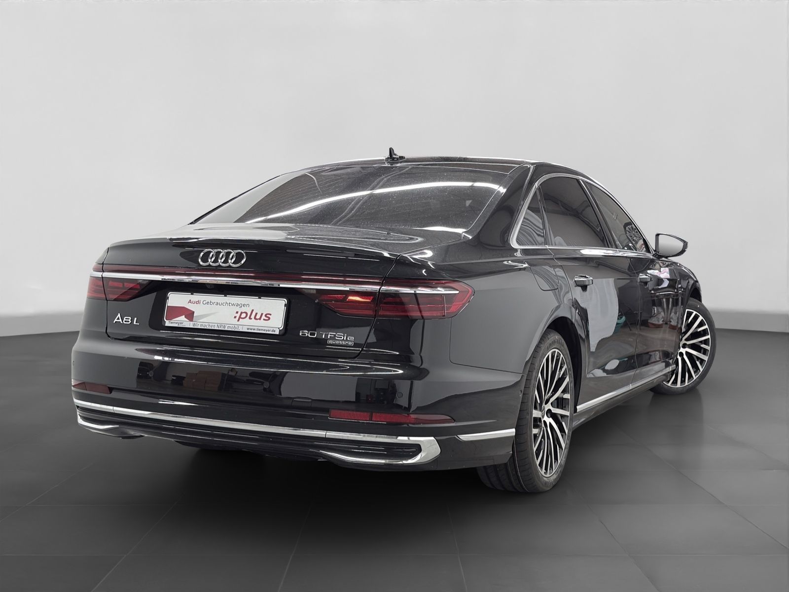 Audi A8 Lang 60 TFSIe Q - Samsaru's Car Outlet