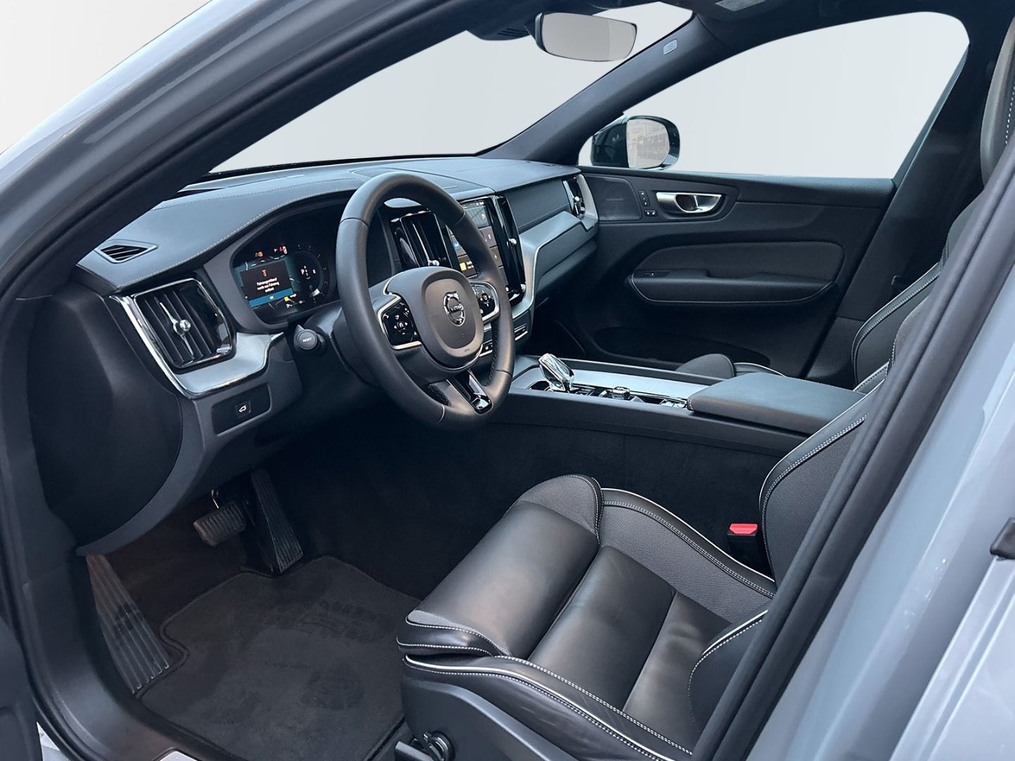 Volvo XC60 B4 Diesel AWD Ultimate Dark 21'' AHK Luft S