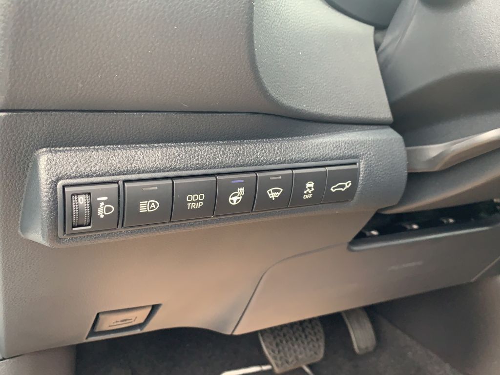 Toyota Corolla 1.8 Hybrid Touring Sports - Samsaru's Car Outlet