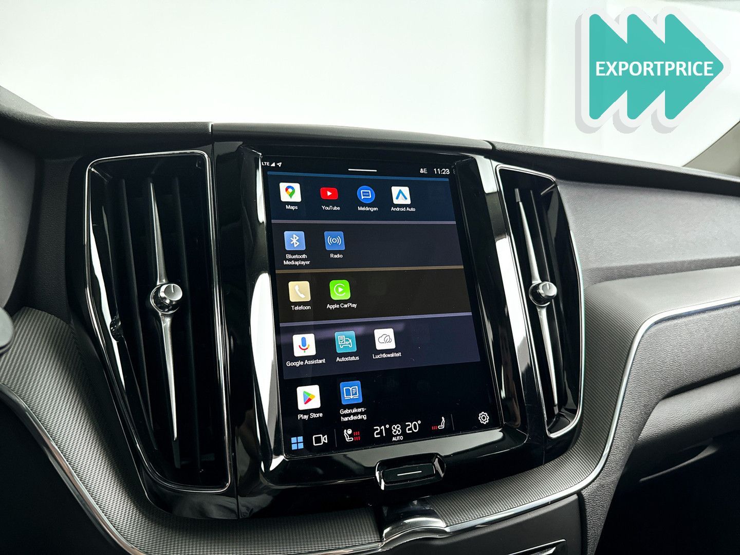 Volvo XC60 T6 Plug-in hybrid AWD Plus Dark | panorama