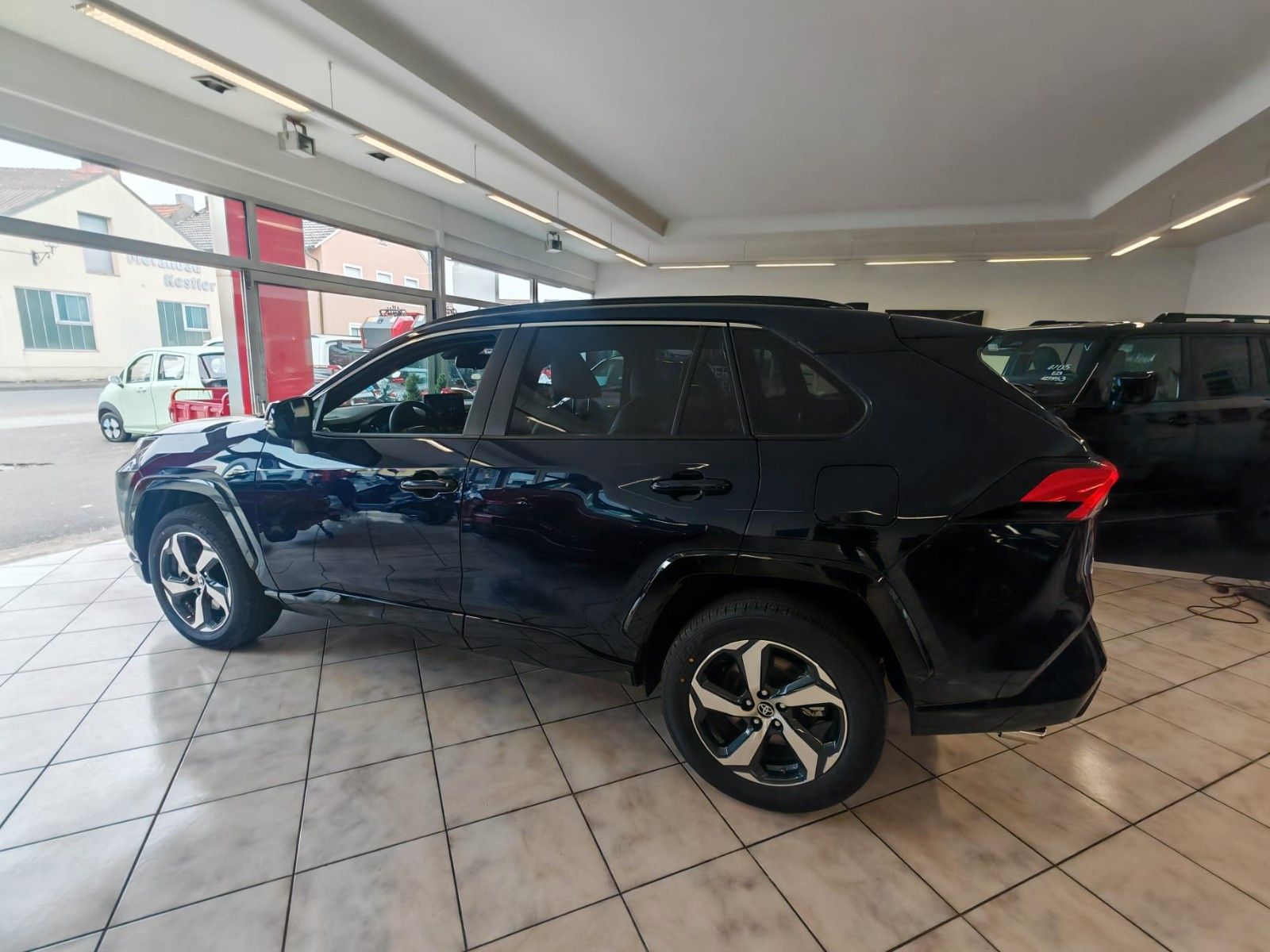 Toyota RAV 4 Plug-in Hybrid 4x4 Teamplayer Neu