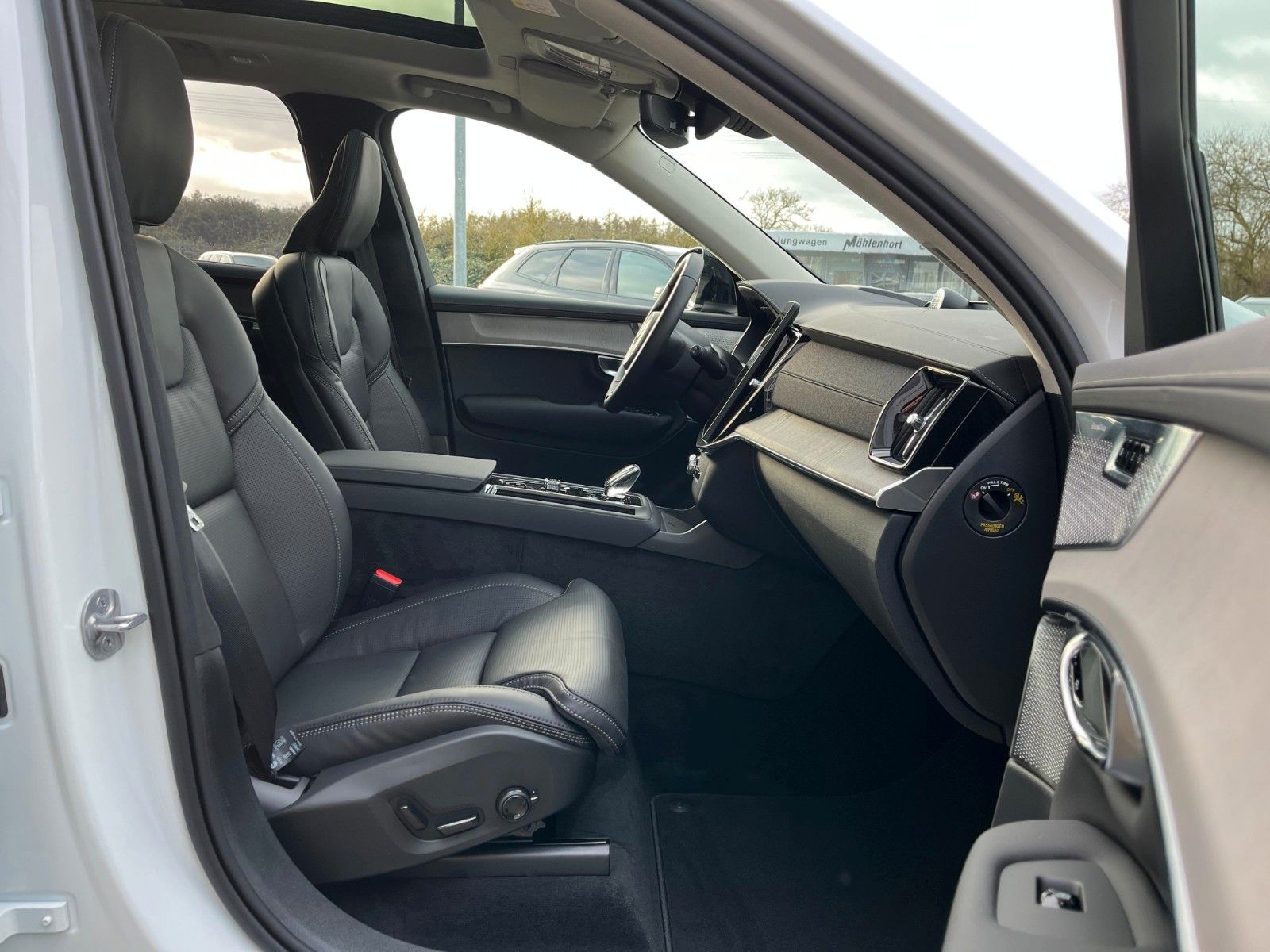 Volvo XC90 T8 AWD Geartr. ULTRA DARK - sofort lief. -