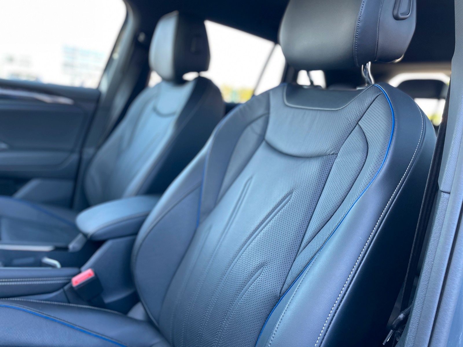 Volkswagen Tiguan 1.5 TSI eHybrid 200 kW R-Line Black Style