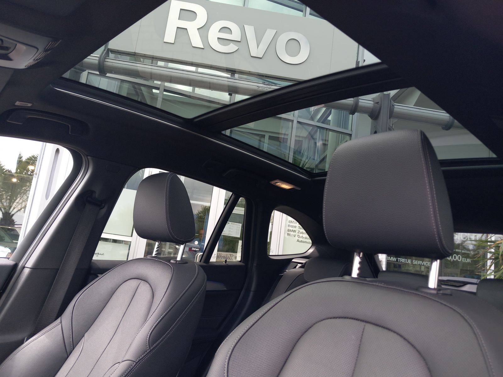 BMW X1 xDrive20i Aut MSport - Samsaru's Car Outlet
