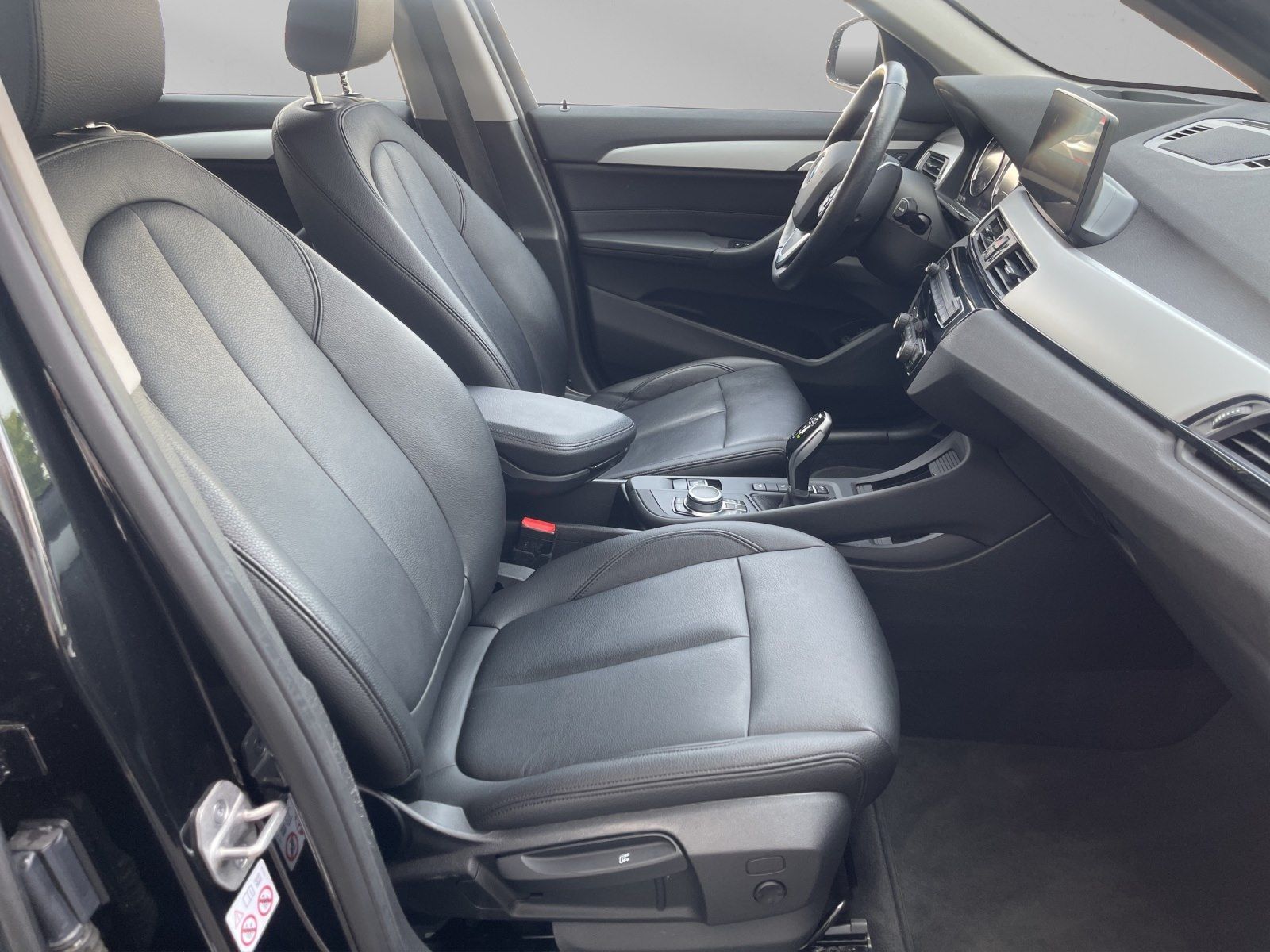 BMW X1 xDrive25d Advantage - Samsaru's Car Outlet