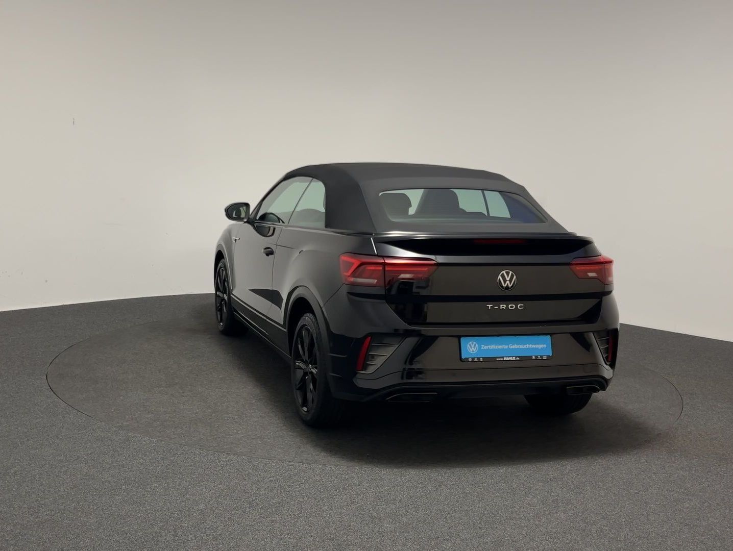 Volkswagen T-Roc 1.5 TSI - Samsaru's Car Outlet
