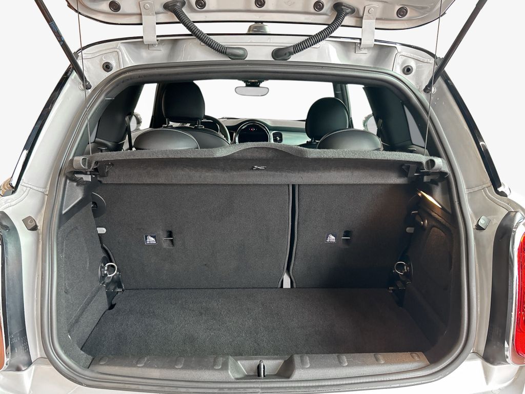 MINI Cooper SE MINI Yours Trim - Samsaru's Car Outlet