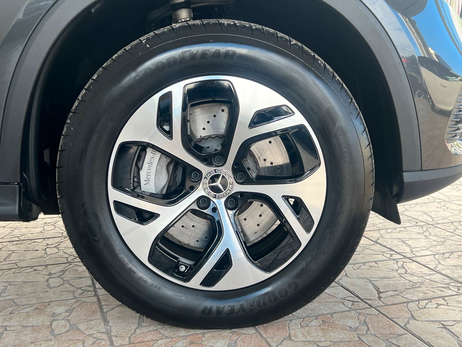 Mercedes-Benz GLC 300 e 4M Avantgarde/Navi/Pano-Dach/Distronic